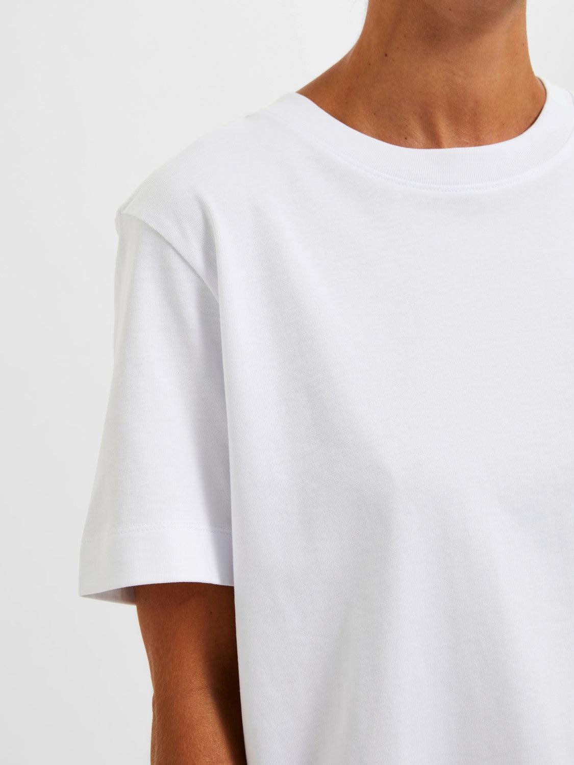 SELECTED FEMME ESSENTIAL SS BOXY TEE -BRIGHT WHITE - WATERKANT Store -Hamburg Ottensen Altona